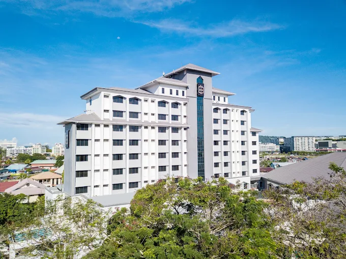 18 Raia Hotel Kota Kinabalu